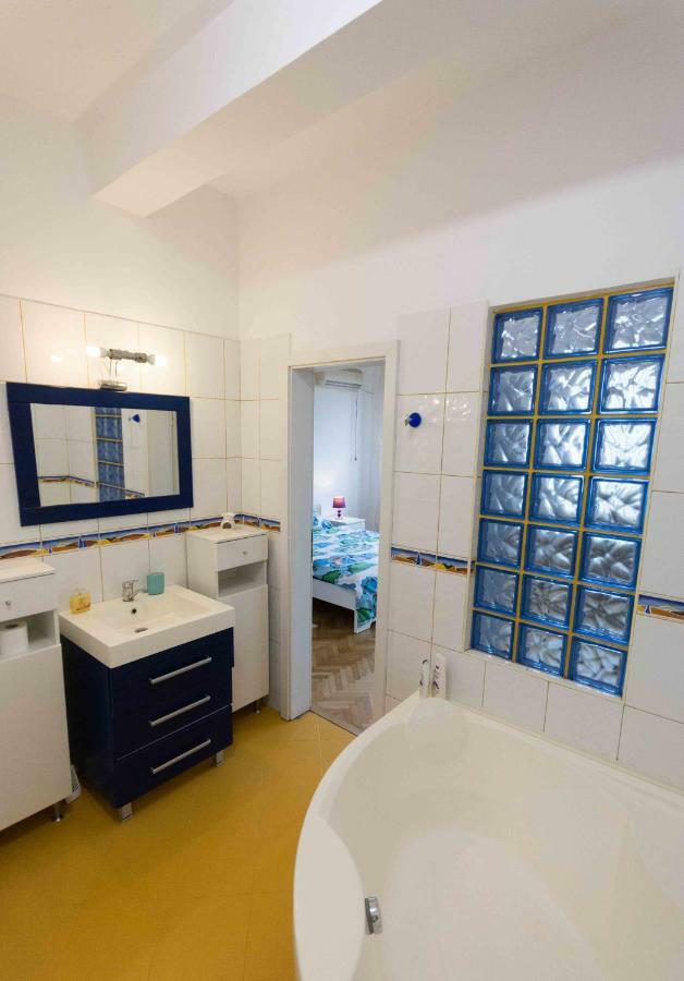 Diana'S Apartment Букурещ Екстериор снимка